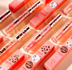 Essence Disney Classics Patch what a gloss! PLUMPING LIP FILLER, Эссенс Дисней Пэтч Блеск для губ с эффектом объема