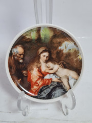 Тарелка декоративная винтажная AK Kaiser с изображением женщины с ребенком, фарфор, 10 см, Германия, 1960-70гг.