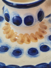 Подсвечник винтажный K L, керамика с ручной росписью в бело-сине-желтых тонах, 6 x 12 см, Германия, 1960-70гг.