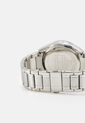 Tommy Hilfiger DIAL BRACELET Chronograph watch silver-coloured БРАСЛЕТ DIAL Часы с хронографом серебристый