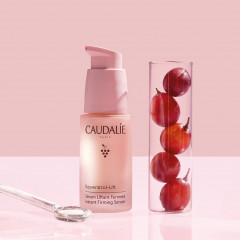 Caudalie Lifting Straffungsserum  Подтягивающая сыворотка с эффектом лифтинга