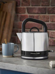 RUSSELL HOBBS RUSSELL HOBBS Wasserkocher Distinctions, schwarz 26420-70, 1,5 l, 1350 W, Edelstahl mit polierten Akzenten, Schnellkochfunktion, energiesparend blau Чайник RUSSELL HOBBS Distinctions, черный 26420-70, 1,5 л, 1350 Вт, нержавеющая сталь с поли