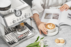 De'Longhi De'Longhi Siebtragermaschine LaSpecialista Arte EC9155.W, weiss, mit MyLatte Art System Фильтр-машина De'Longhi LaSpecialista Arte EC9155.W, белый, с системой MyLatte Art