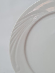 Тарелки винтажные Cluj-Napoca, белый фарфор, 2 шт., 19 см, Румыния, 1960-70гг.