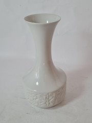 Ваза винтажная Waldershof Bavaria, белый фарфор с факртурным декором, 25 x 12,5 см / 5см, Германия, 1960-70гг.