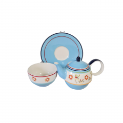 Набор посуды для чая винтажный Fine Ceramics Chacult, бело-голубая керамика с изображением кошек и цветочного декора: чайник 19 x 11 см, чашка 13,5 x 6 см, блюдце 17,5 см, Тайланд, 1960-70гг.