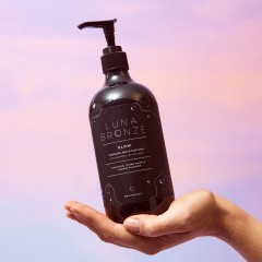 Luna Bronze Glow. Gradual Tanning Moisturiser светиться Увлажняющий крем постепенного загара